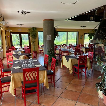 Fd Lorichella Hotel Lorica Bagian luar foto