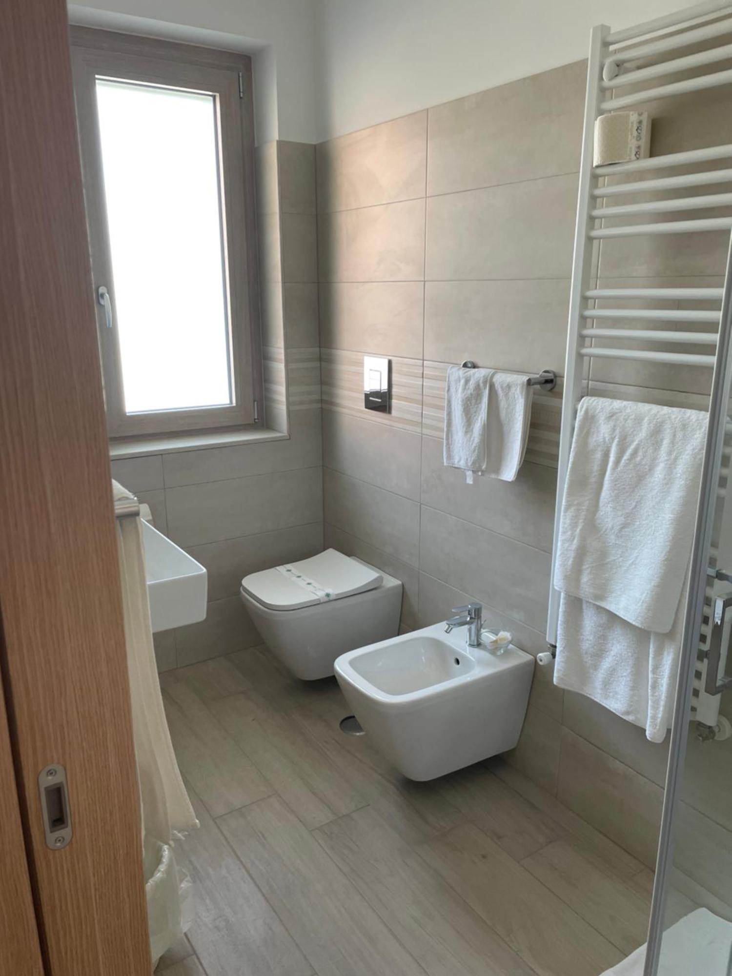 Fd Lorichella Hotel Lorica Bagian luar foto