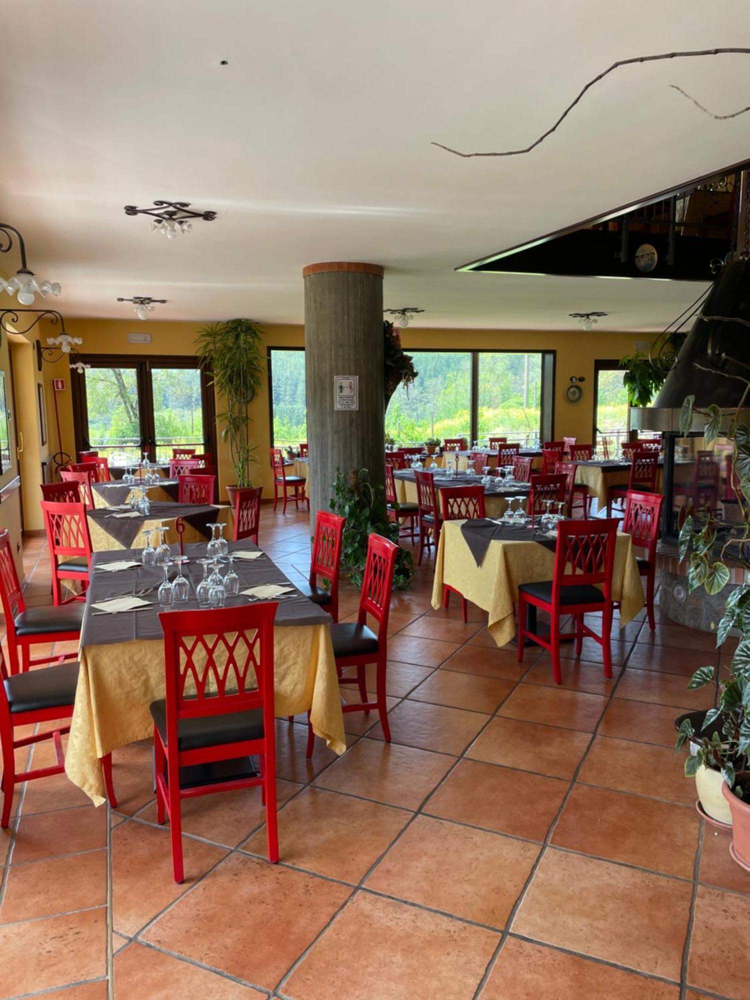 Fd Lorichella Hotel Lorica Bagian luar foto
