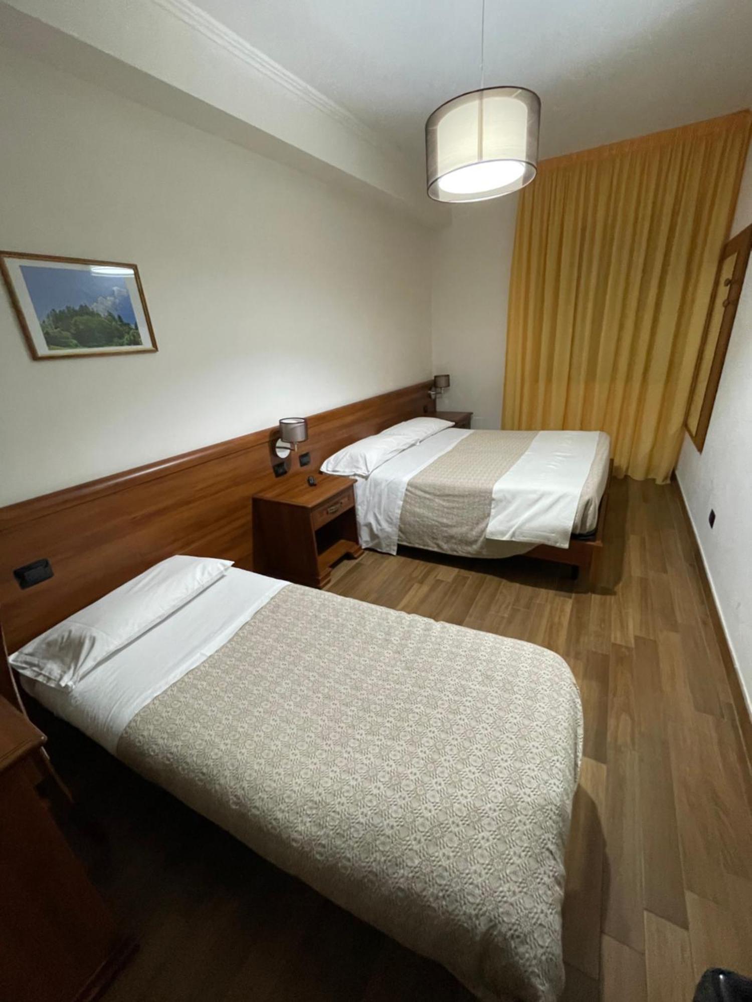 Fd Lorichella Hotel Lorica Bagian luar foto